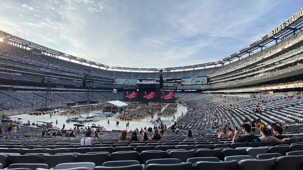 MetLife Stadium Football Travel Guide: Transport, Hotels and Matchday Tips 2 new york giants ticket office 6