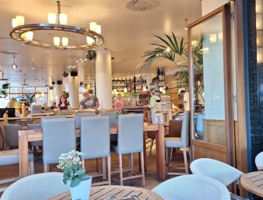 Cafe & Bar Celona