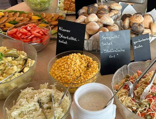 Charly’s Schalker | Sportsbar • Restaurant • Biergarten
