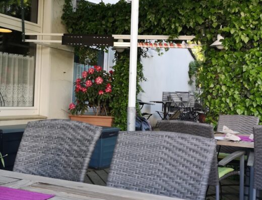 Cliff’s Restaurant, Bar & Biergarten