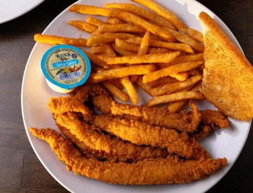 Dave’s Sports Bar and Grill