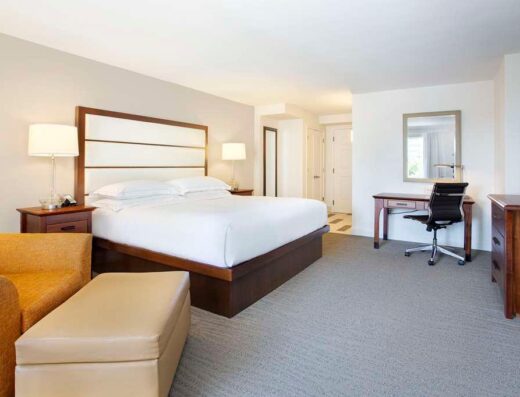 Hilton Naples