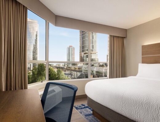 Holiday Inn Express Vancouver-Metrotown (Burnaby) by IHG