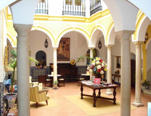 Hotel Abanico Casa Palacio