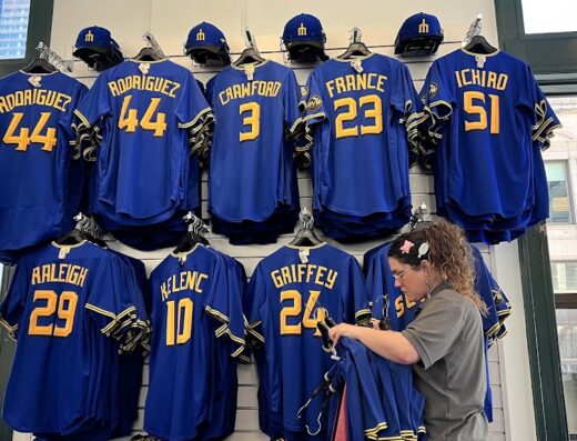Mariners Team Store