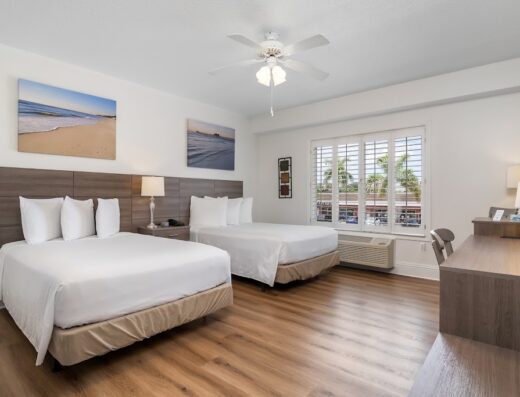 Naples Park Central Hotel