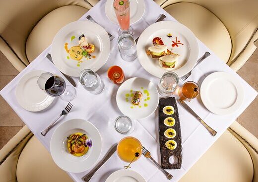 Nosh on Naples Bay