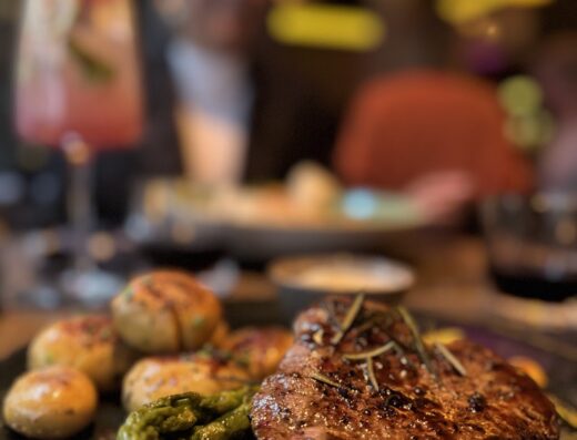 Q1 – Metropolitan Kitchen & Bar