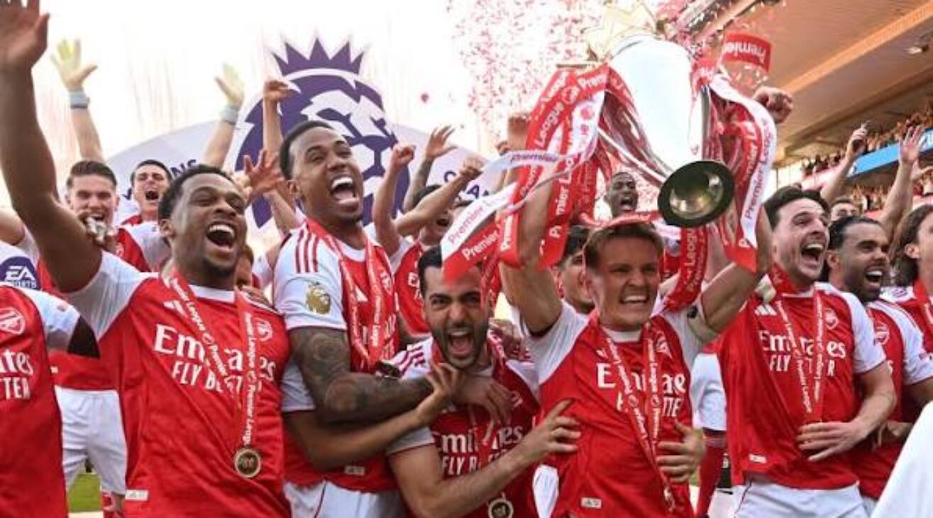 Can You Watch Two Premier League Matches in One Weekend? London, Manchester and Liverpool Plans