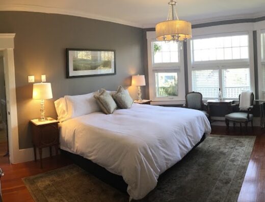The Ivy on Parker Guest House